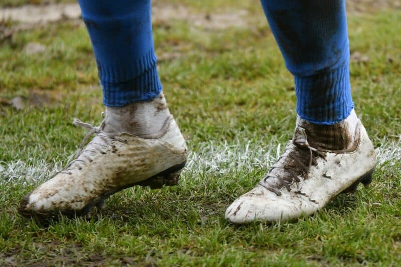 How Best To Clean Football (soccer) Boots [5 Super Easy Ways] Www